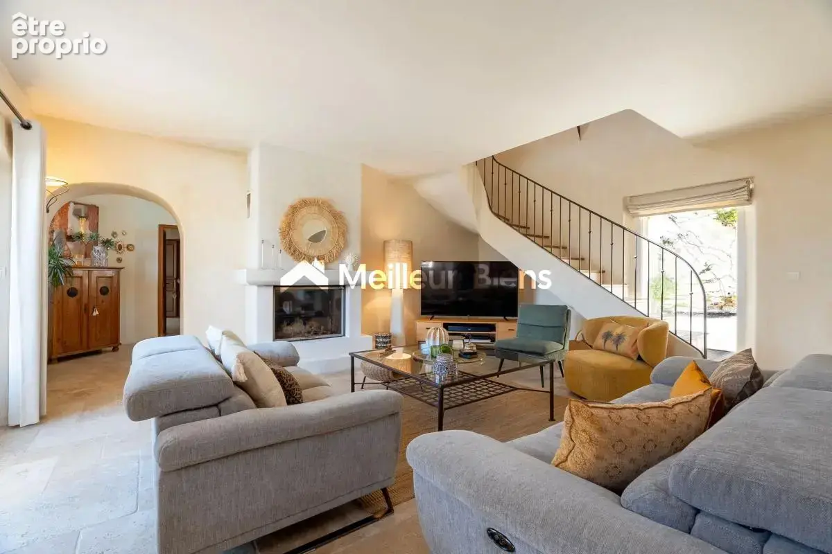Bastide provençale de 170 m² à Istres, vue sur l'étang - photo 8