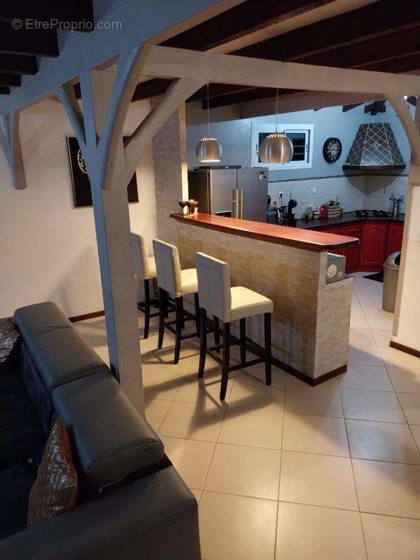 Maison à L'AJOUPA-BOUILLON