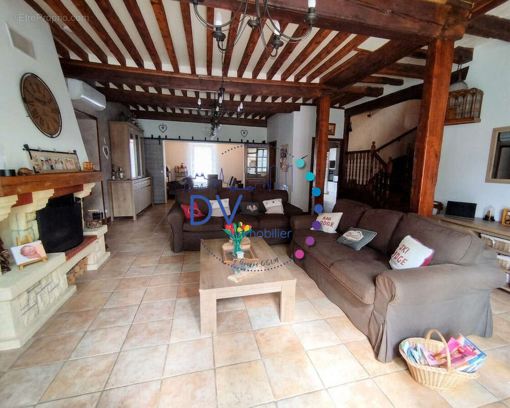 Maison à SAINT-VINCENT-DE-REINS