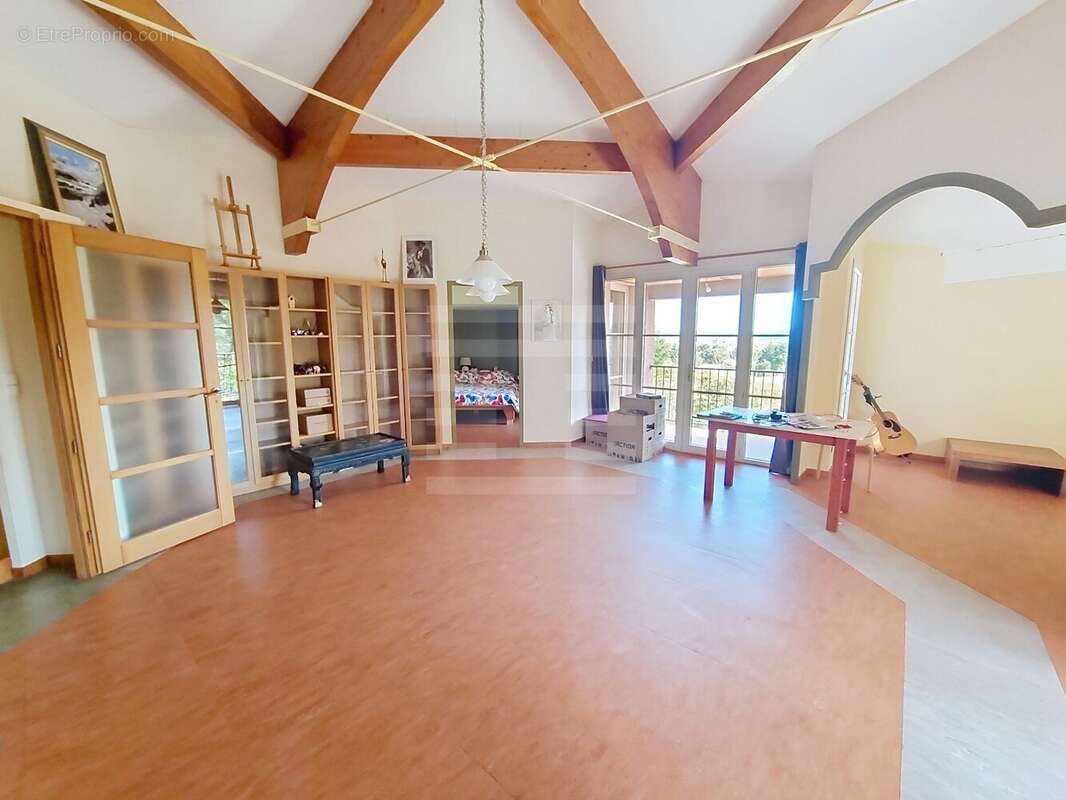 Maison à LEZIGNAN-CORBIERES