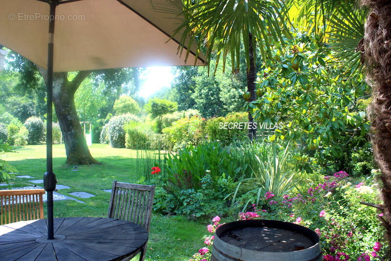 Maison à SAINT-SULPICE-ET-CAMEYRAC