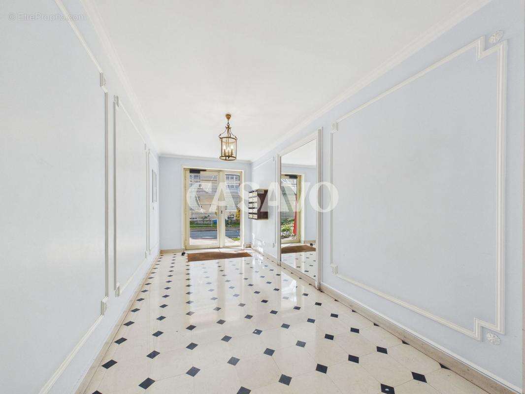Appartement à VERSAILLES