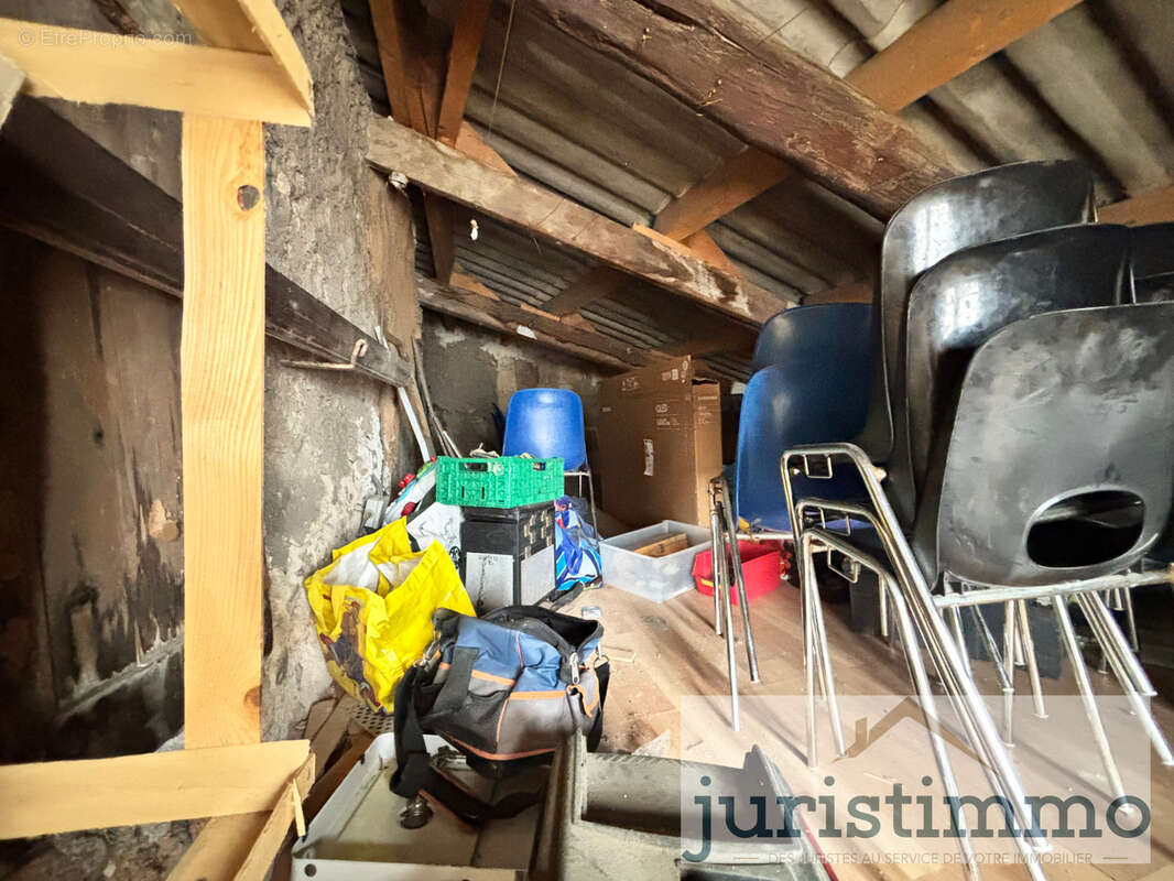 Spécial investisseur: maison de village à Mornas avec locataire  en place - photo 10