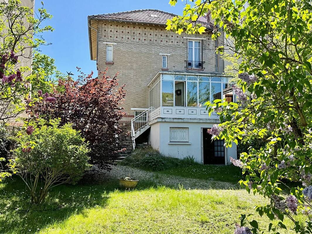 Maison à BOIS-COLOMBES