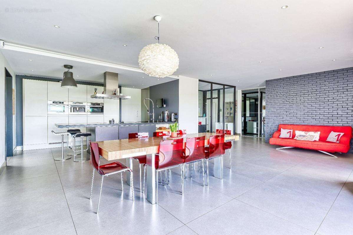 Maison à VILLETTE-DE-VIENNE