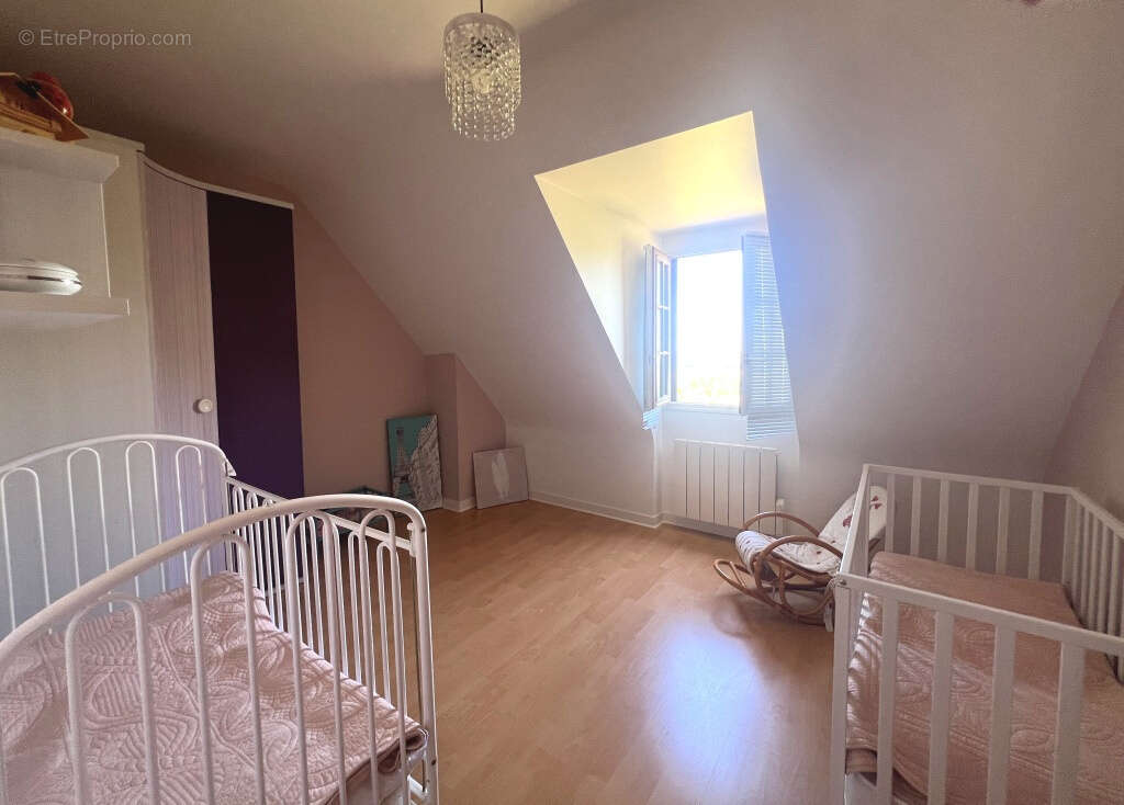 Maison à PONT-SUR-YONNE