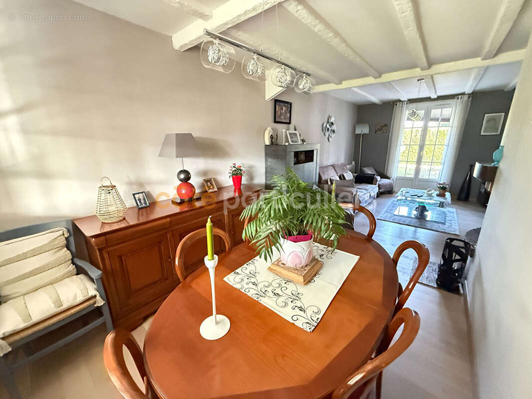 Maison à LA BONNEVILLE-SUR-ITON