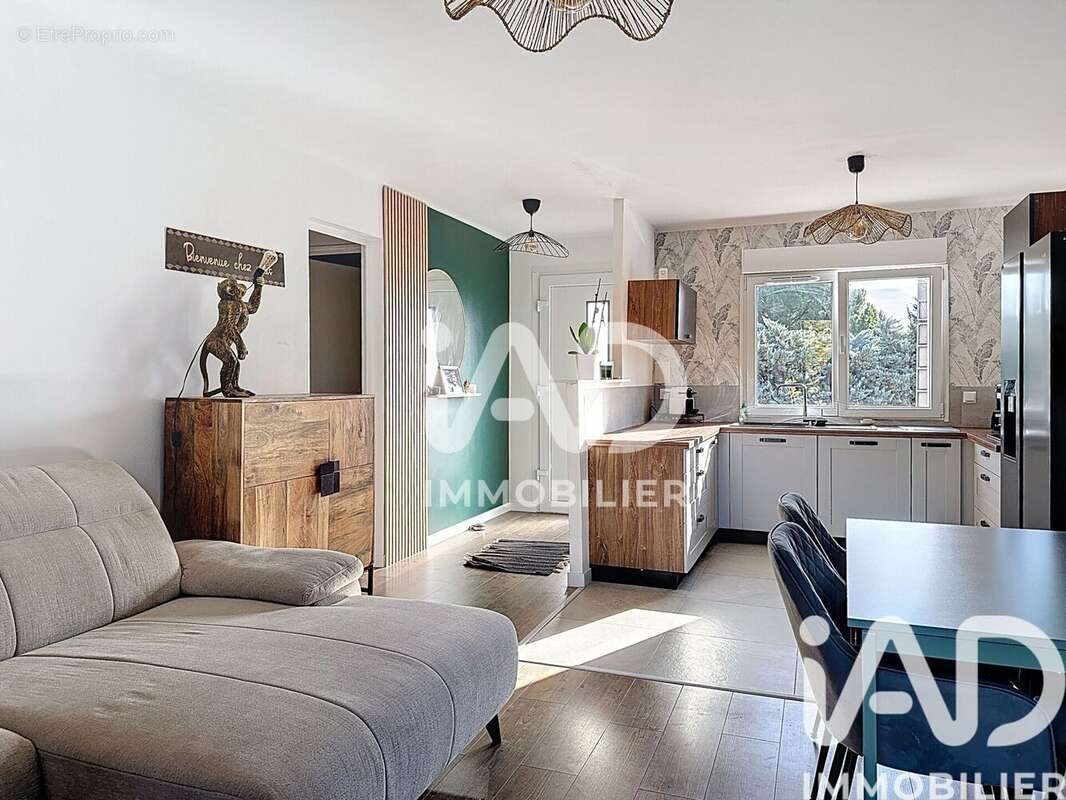 Photo 2 - Appartement à EYGUIERES