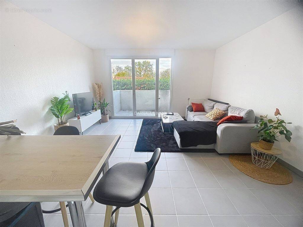 Appartement à LAUNAGUET