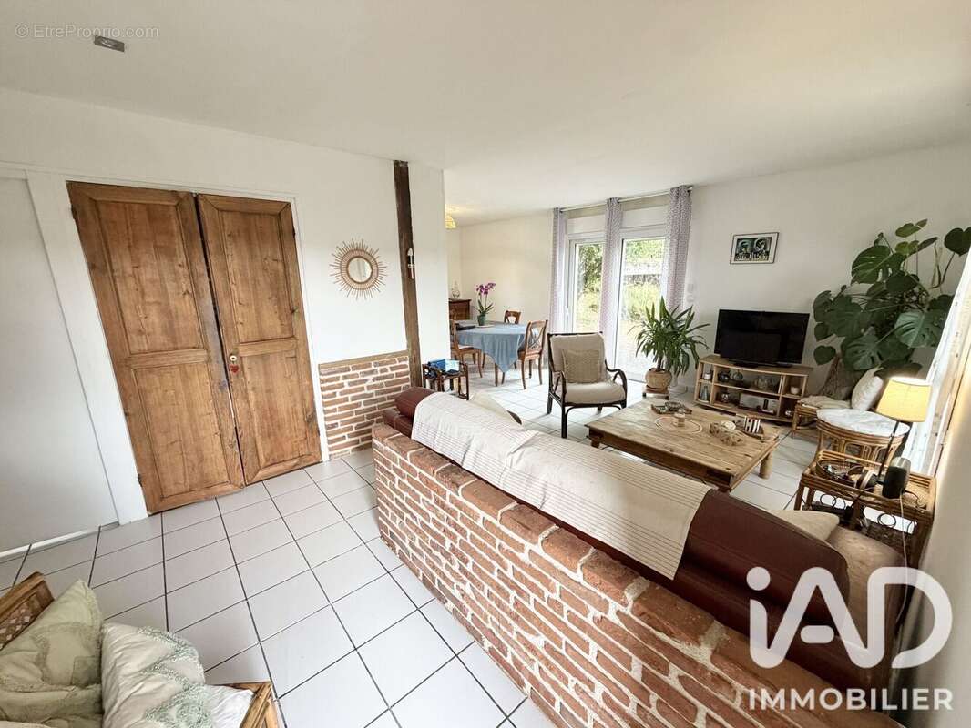 Maison 113 m² à Figeac  - photo 6