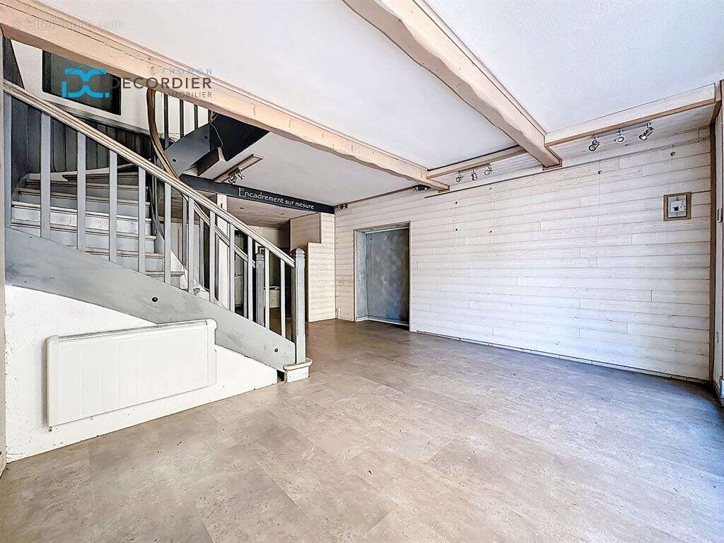 Commerce à EVIAN-LES-BAINS