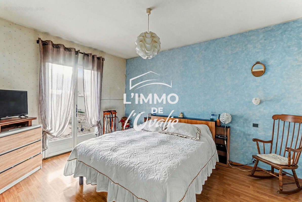 Maison à BRUGUIERES