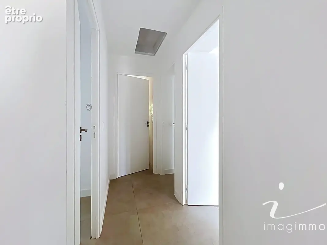 CASTELNAU-LE-LEZ : Spacieuse villa de 190m2 de type 6 avec piscine - photo 9