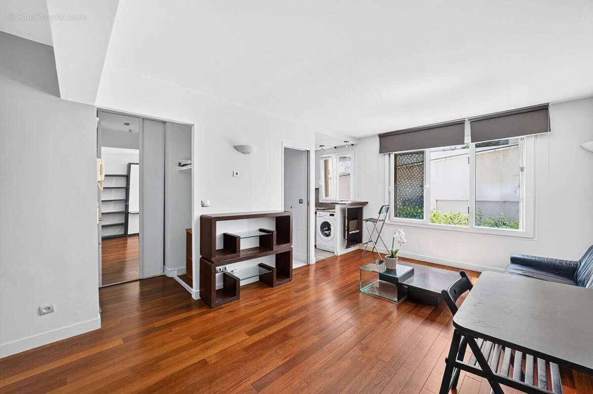 Appartement à PARIS-12E