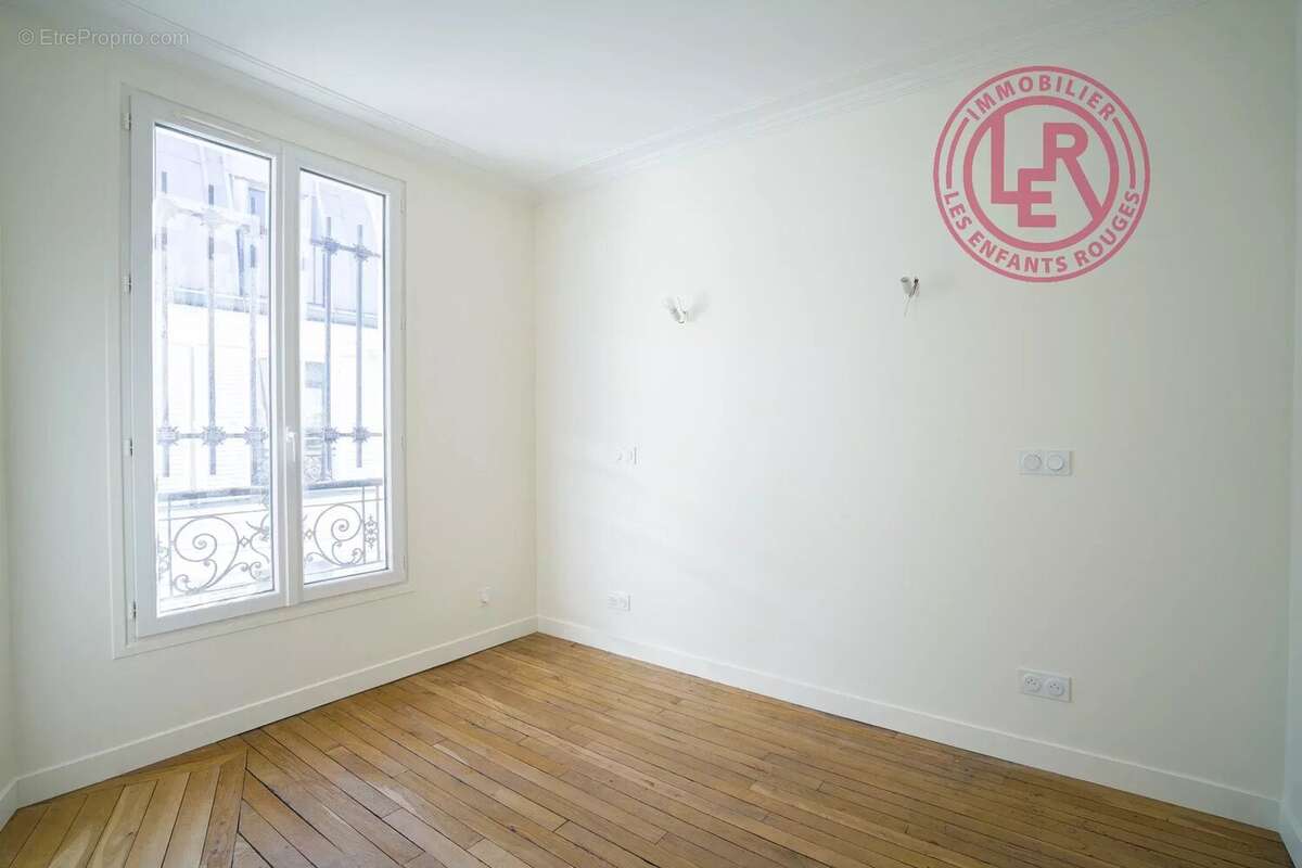 Appartement à PARIS-2E