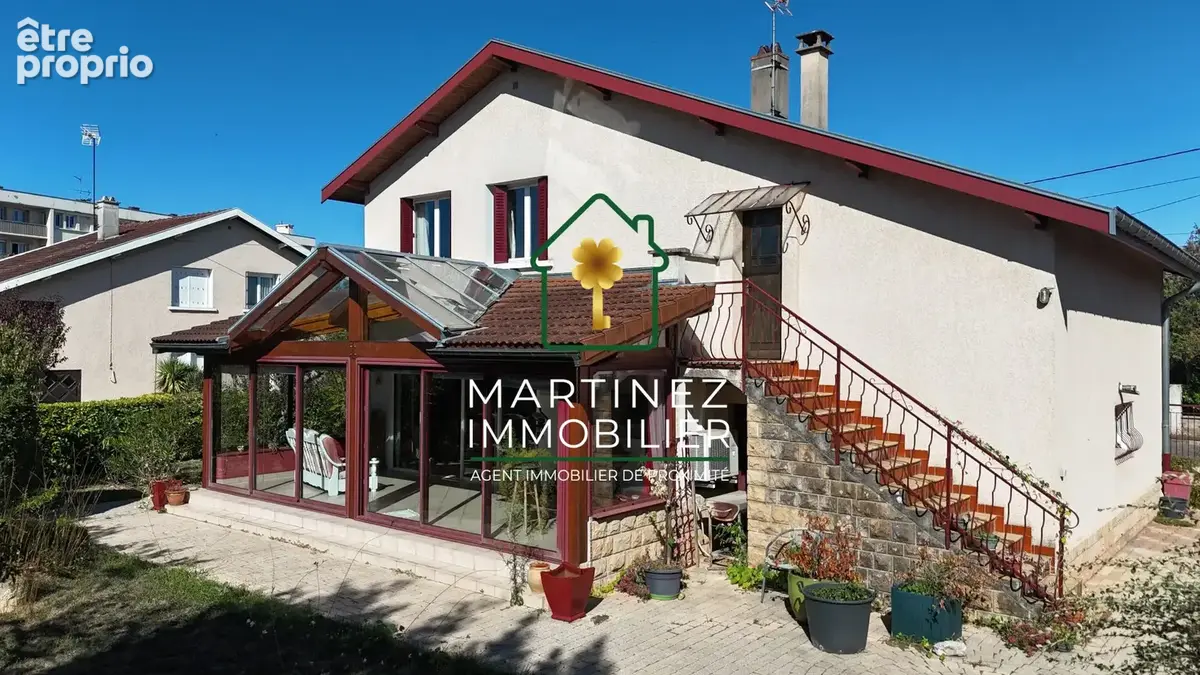 Maison à MEYZIEU