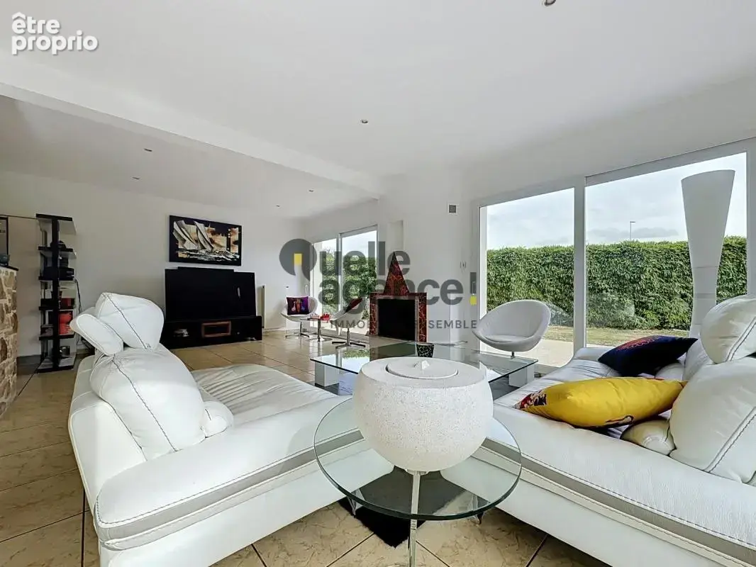 Maison d’architecte de 204 m² sur 2 000 m² de terrain - photo 11