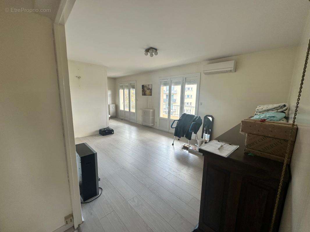 Appartement à LA VERPILLIERE