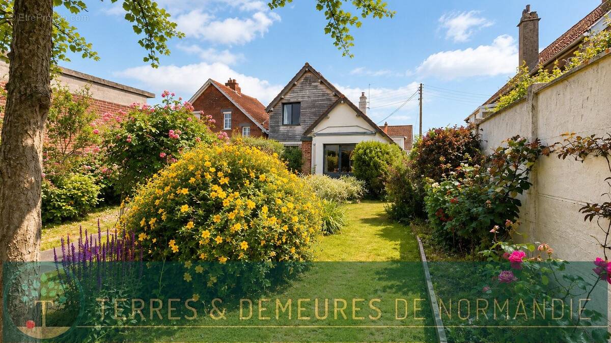 Maison à BELLEVILLE-SUR-MER