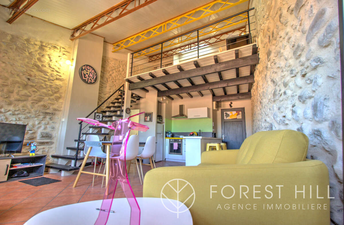 Loft alliant charme de la pierre et luminosité - photo 10