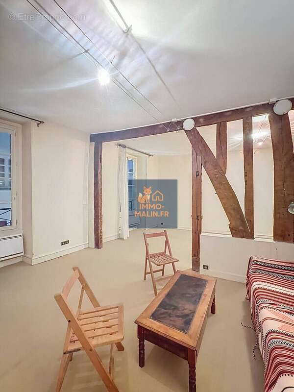 Appartement à PARIS-4E