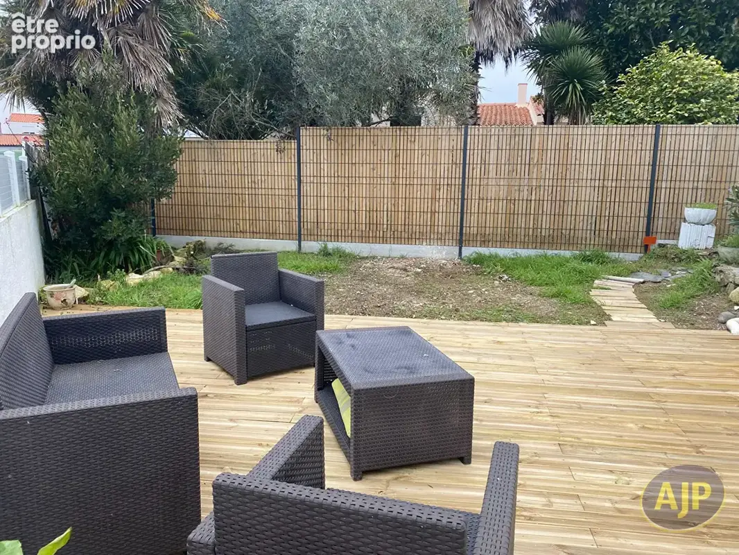 Maison Les Sables D Olonne 5 pièce(s) 110 m2 avec jardin. - photo 7
