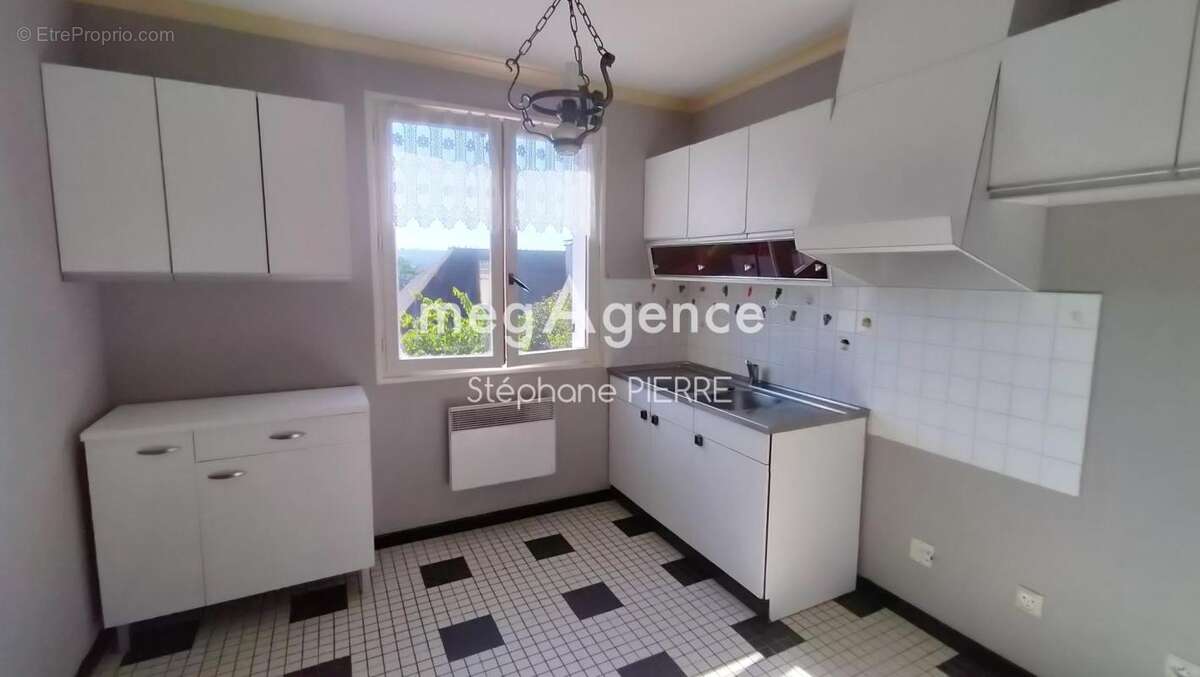 Cadre de vie agreable pour ce pavillon avec un acces de plain pied - photo 3