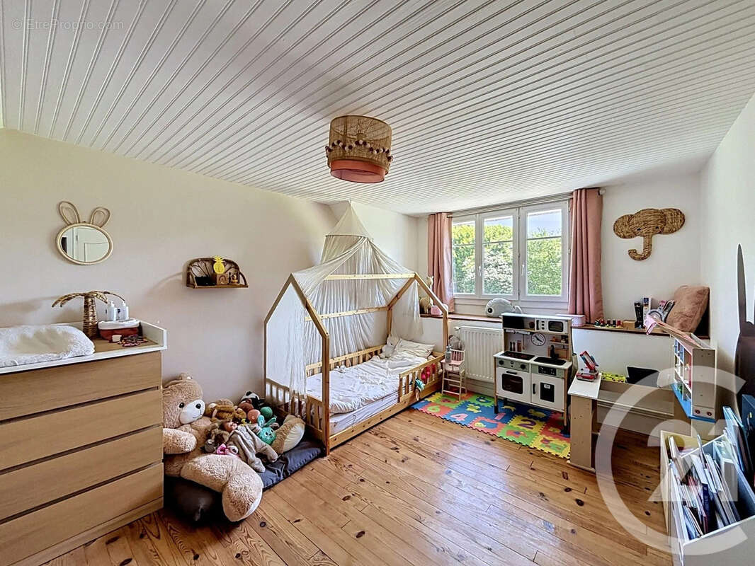 Maison 97 m² à Lannion  - photo 9
