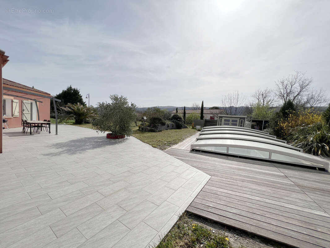 Belle villa avec piscine au calme - photo 12