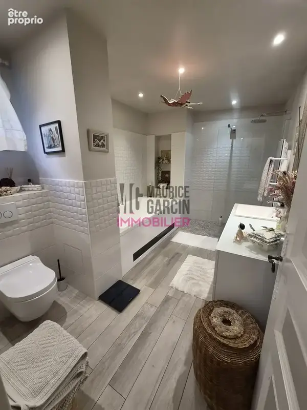 Maison 5 pièces 255 m² à vendre à Avignon (84140) - photo 7