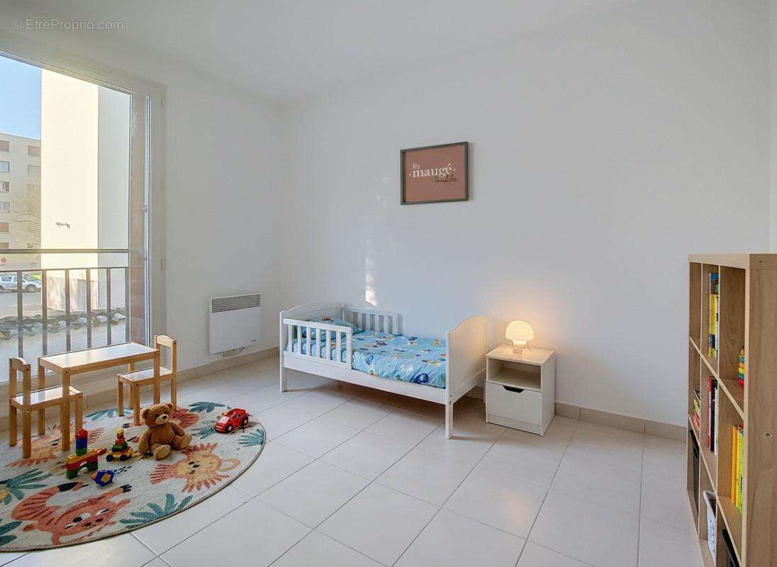 Maison à VAULX-EN-VELIN