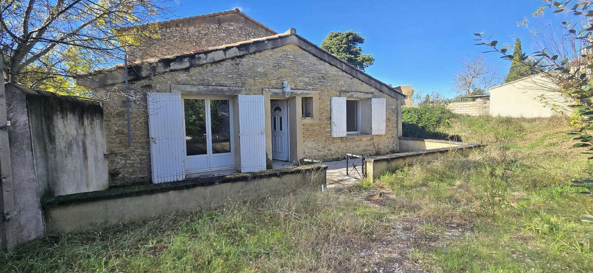 Maison à L'ISLE-SUR-LA-SORGUE
