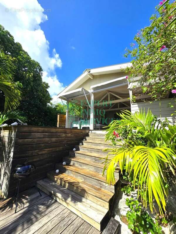 Maison à CAPESTERRE-DE-MARIE-GALANTE