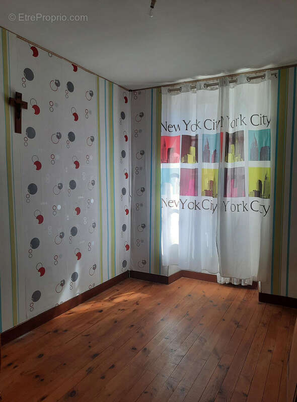 Maison à SAINT-DENIS-D'ORQUES