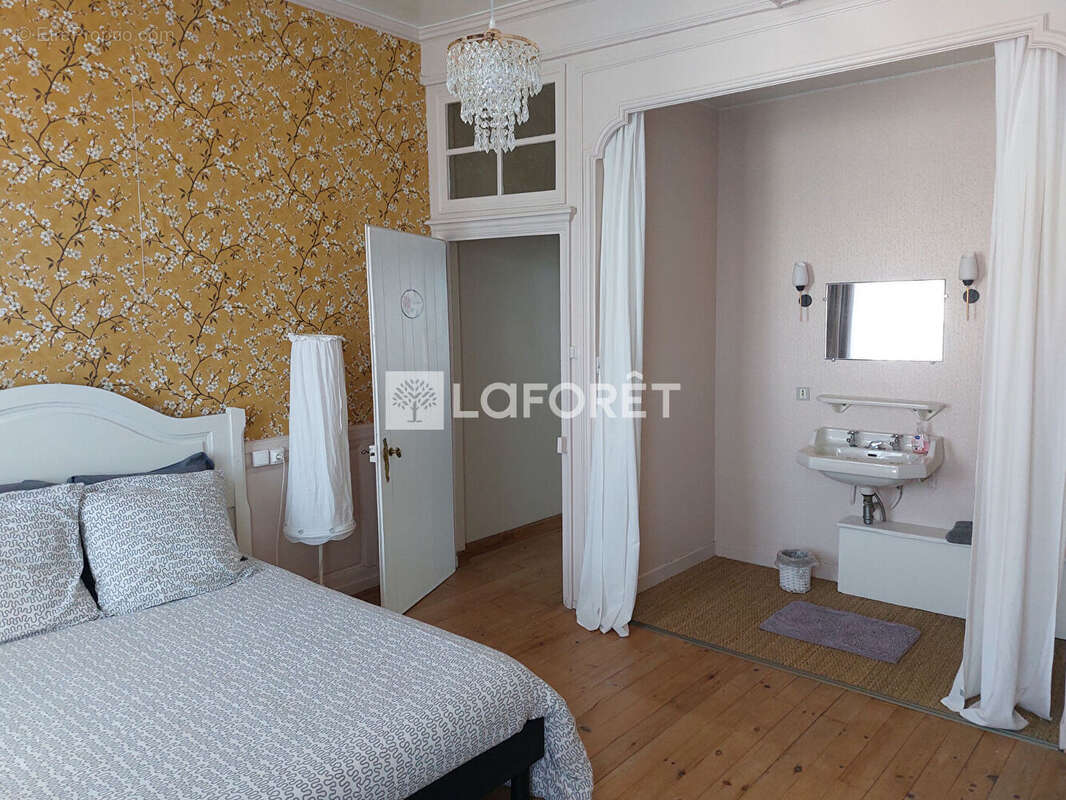 Maison à AUXI-LE-CHATEAU