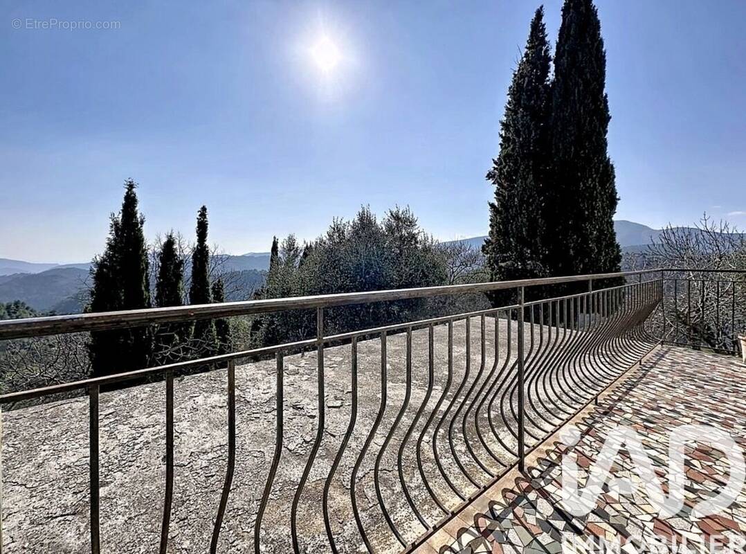 Photo 1 - Maison à LUCERAM