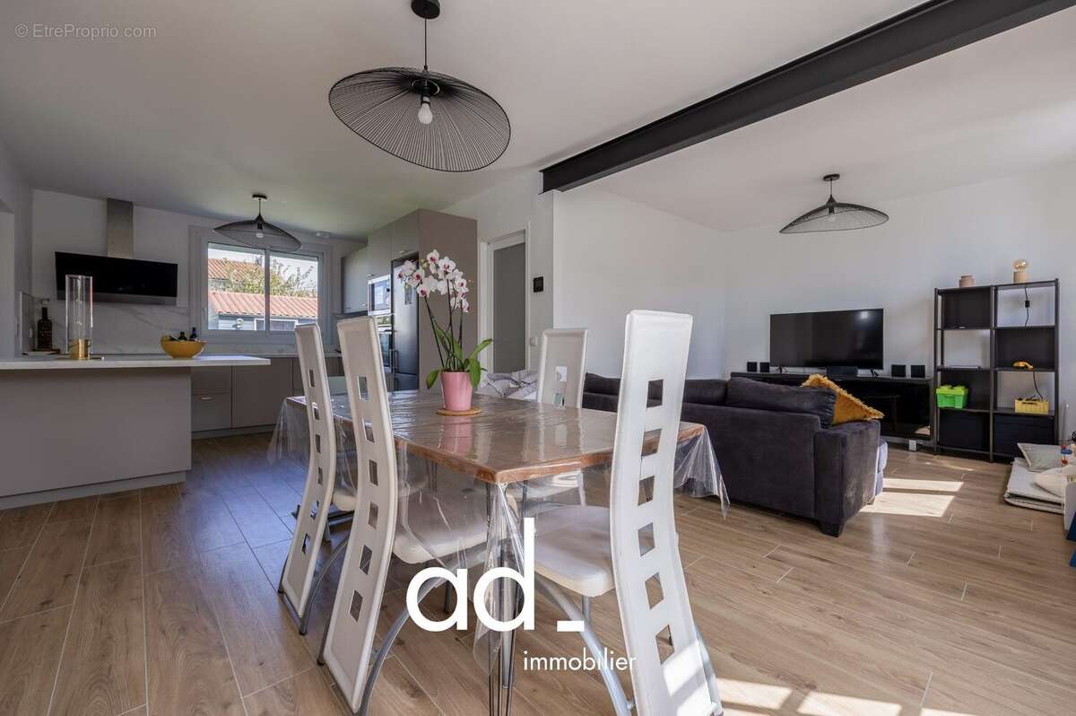 Maison à LA ROCHELLE