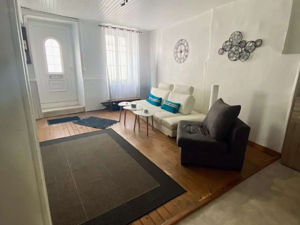 Appartement à SAINT-JEAN-D&#039;ANGELY