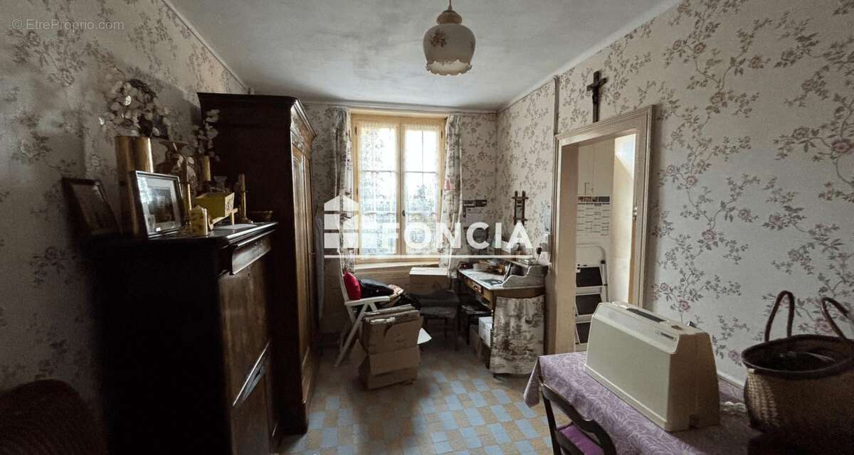 Maison à FRESNAY-SUR-SARTHE