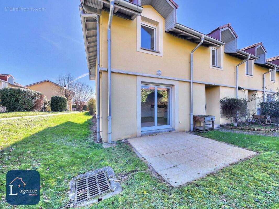 Appartement à PREVESSIN-MOENS