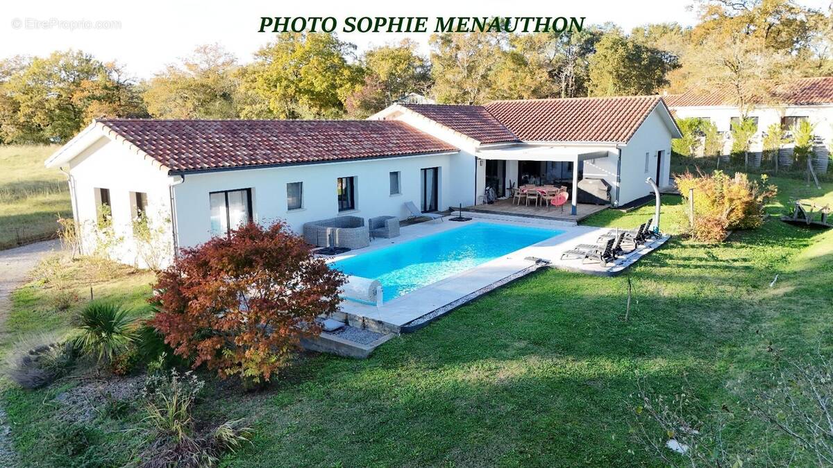 Maison à PEYREHORADE