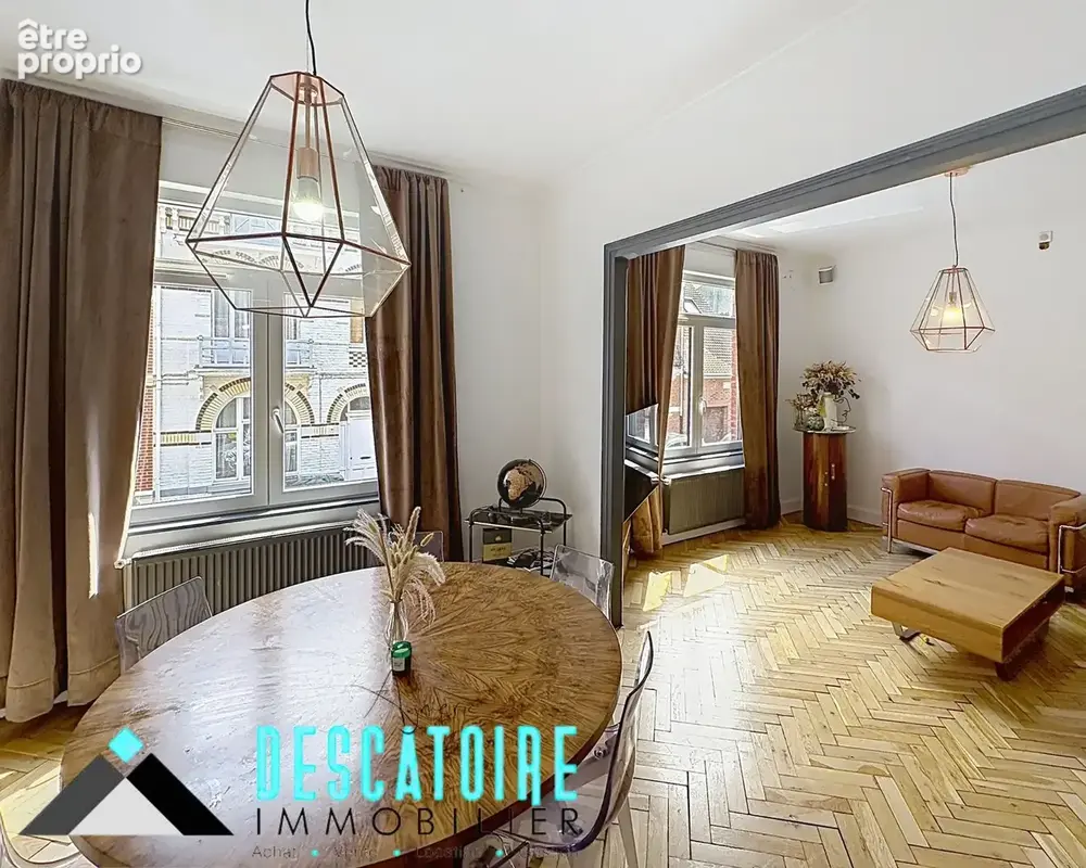 Maison familiale avec jardin et garages - photo 2