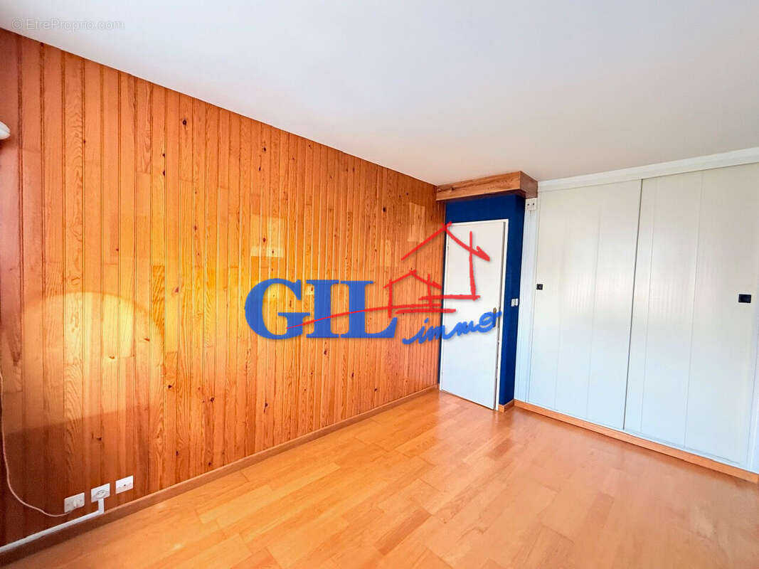 Maison à SAVIGNY-LE-TEMPLE