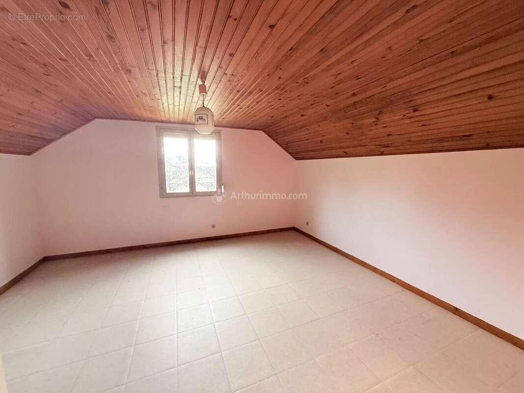 Maison à SOULAUCOURT-SUR-MOUZON