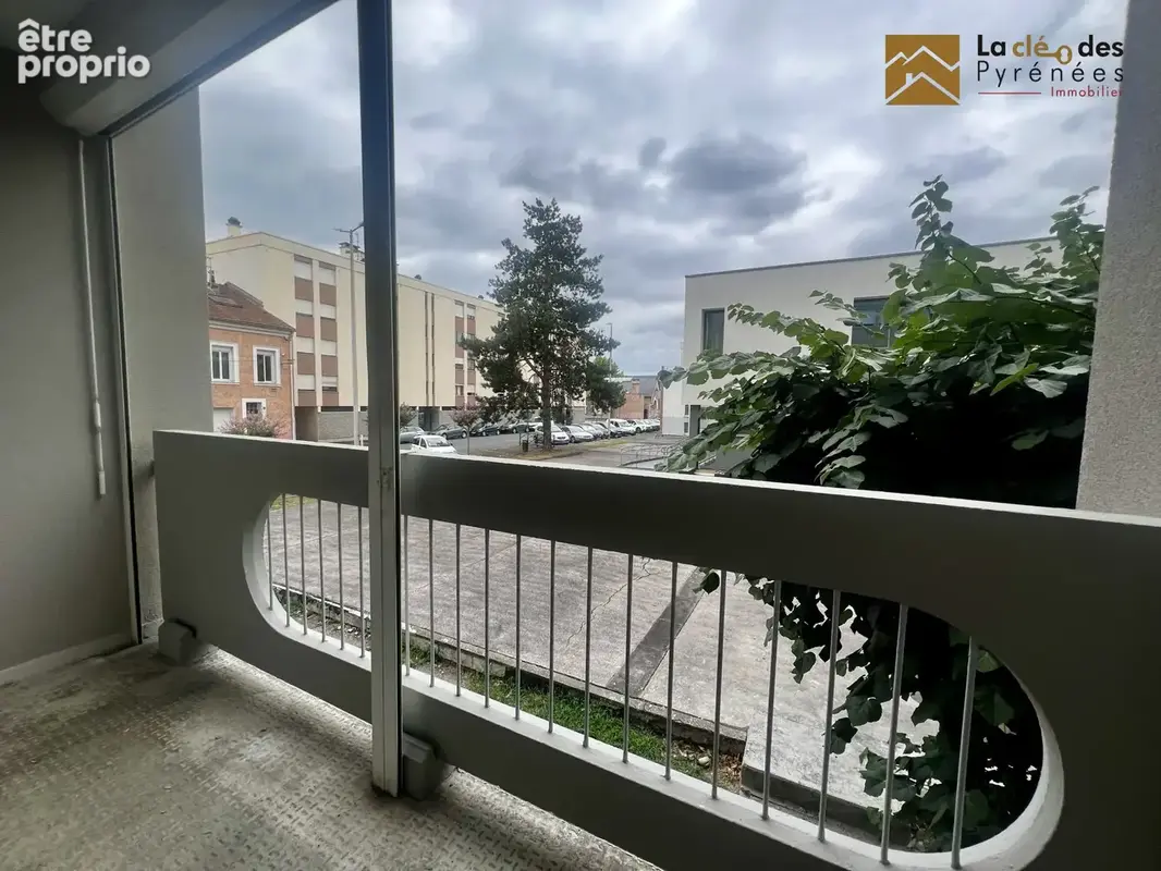 Appartement 4 pièces 89 m² à vendre à Tarbes (65000) - photo 2