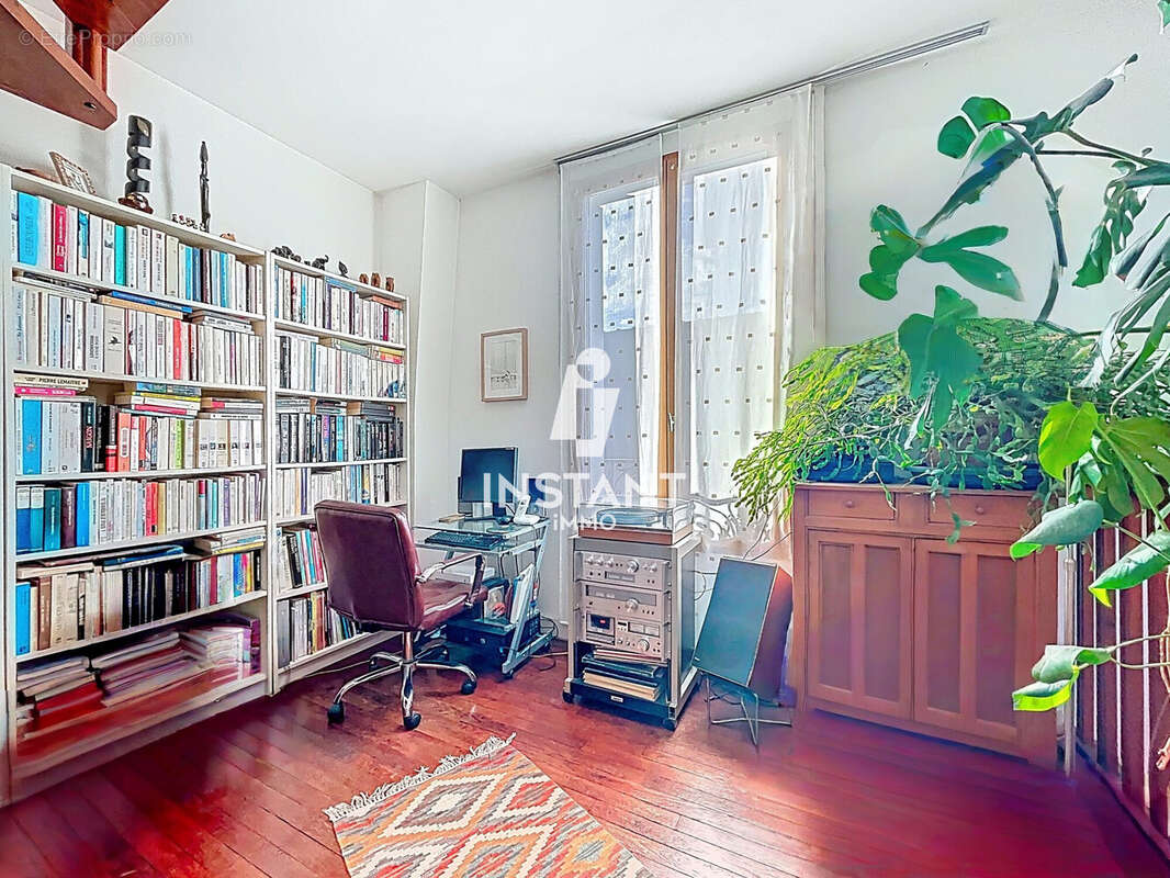 Bibliothèque - Maison à BONDY