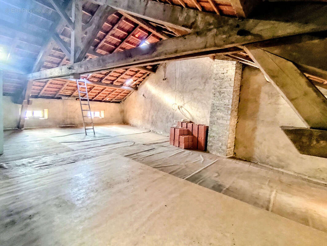 Appartement à BLAINVILLE-SUR-L'EAU