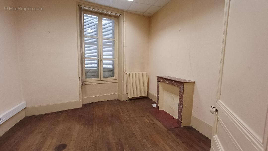 Maison à ARGENTON-SUR-CREUSE