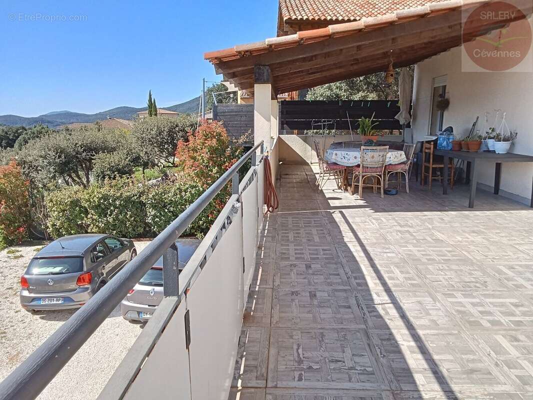Maison à MONOBLET