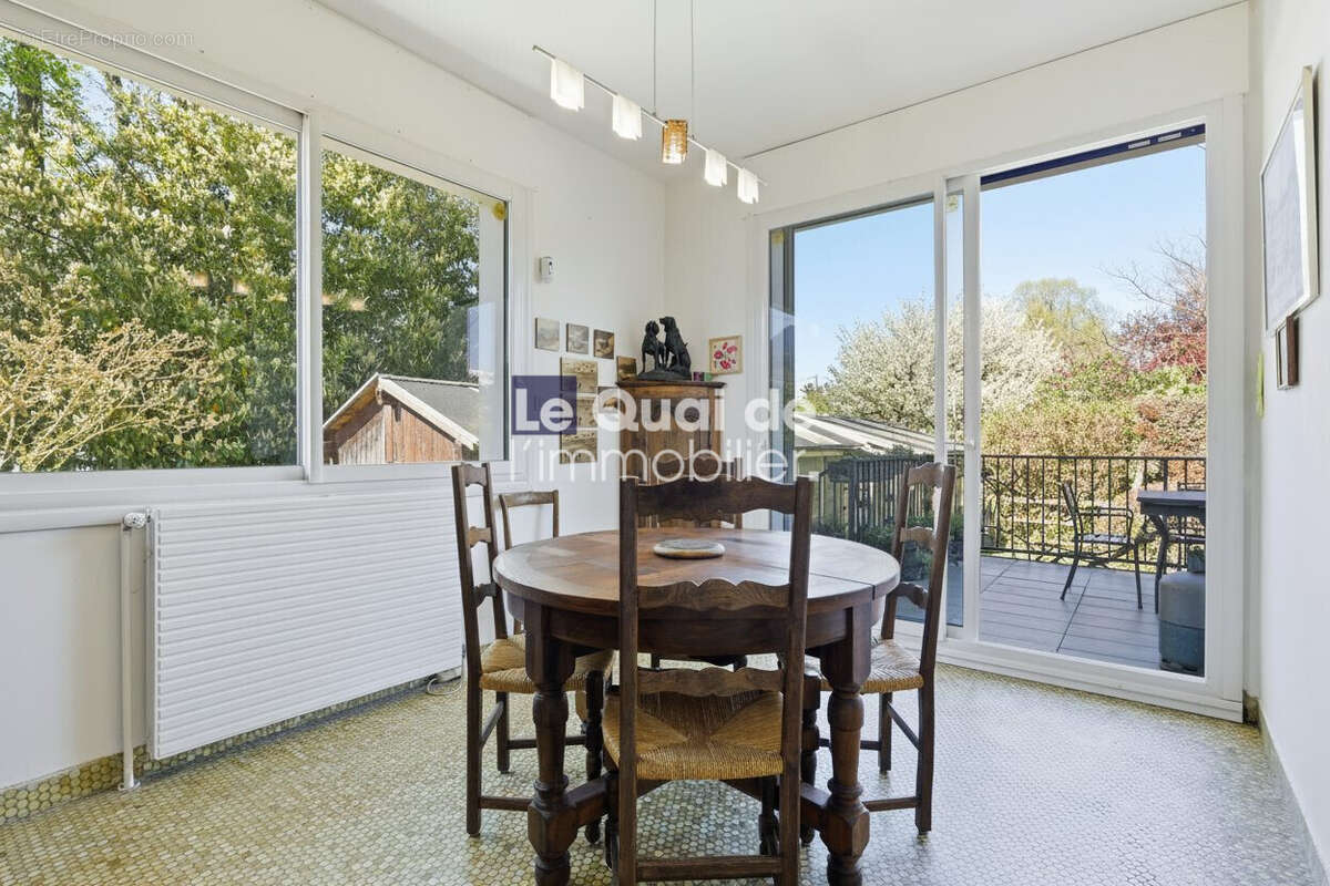 Maison 436 m² à Varces-Allieres-Et-Risset  - photo 9